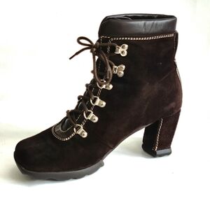 John Fluevog Retired Avril Brown Suede Chunky Heel Lace-Up Utility Boot …